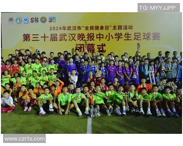 武汉足球队在足球团队协作排行榜中荣登第八名展现出色团队精神与实力