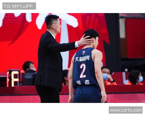 武汉篮球队阵地战解析:战术布局与球队发展新趋势探讨 武汉篮球队阵地战解析:战术布局与球队发展新趋势探讨